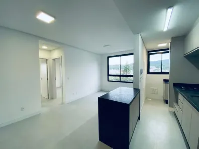 Apartamento com 2 Quartos à venda, 63m² no Carvoeira, Florianópolis