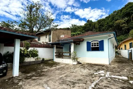 Casa com 4 Quartos à venda, 234m² no Mosela, Petrópolis