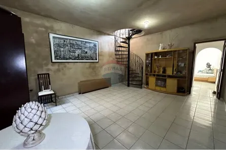 Casa com 5 Quartos à venda, 235m² no Monte Serrat, Salvador