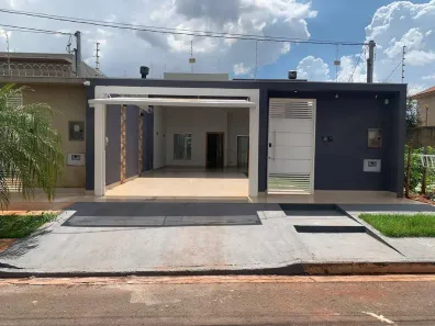 Casa com 3 Quartos à venda, 130m² no Jardim Jatobá, Campo Grande