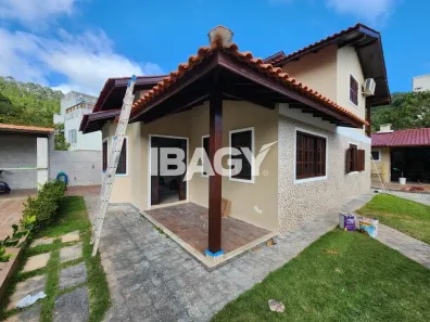 Casa com 4 Quartos para alugar, 80m² no Canasvieiras, Florianópolis