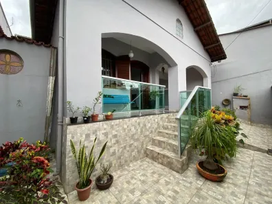 Casa com 4 Quartos à venda, 360m² no Santa Cruz Industrial, Contagem