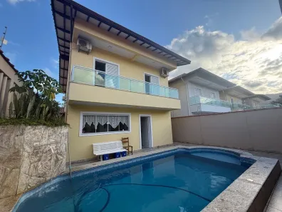 Casa com 4 Quartos à venda, 232m² no Flórida, Praia Grande