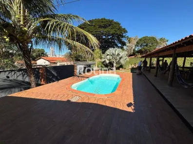Casa com 4 Quartos à venda, 400m² no Cidade Jardim, Uberlândia