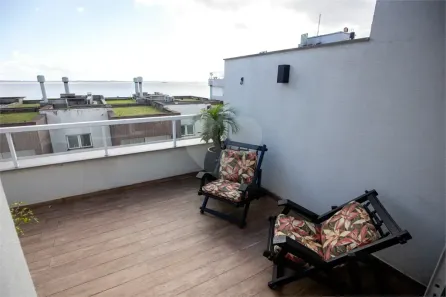 Casa de Condomínio com 3 Quartos à venda, 250m² no Praia de Belas, Porto Alegre