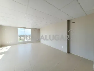 Sala Comercial para alugar, 43m² no Aeroporto, Tubarão