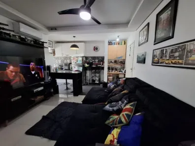 Apartamento com 2 Quartos à venda, 51m² no Jardim do Salso, Porto Alegre