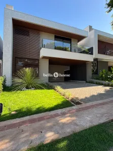 Casa com 4 Quartos à venda, 236m² no Jardim Montecatini, Londrina