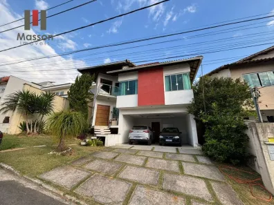 Casa de Condomínio com 4 Quartos para alugar, 251m² no São Pedro, Juiz de Fora