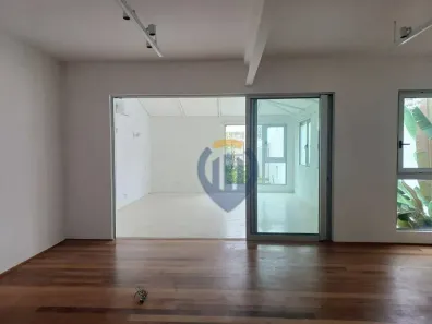Casa com 3 Quartos à venda, 380m² no Água Branca, São Paulo