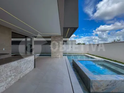 Casa de Condomínio com 4 Quartos à venda, 335m² no Jardim Sul, Uberlândia