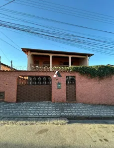 Casa com 5 Quartos para alugar, 300m² no Horto Florestal, Belo Horizonte