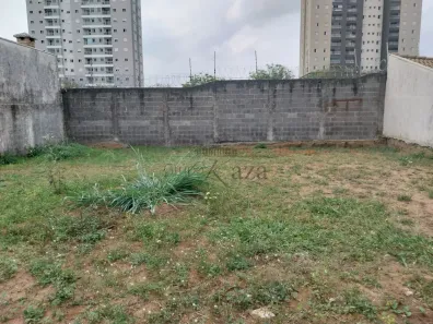 à venda, 350m² no Loteamento Villa Branca, Jacareí