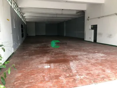 Galpão/Depósito/Armazém à venda, 445m² no Campestre, Santo André