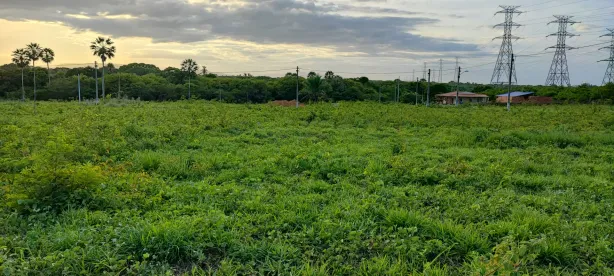 Lote/Terreno à venda, 375m² no Camará, Aquiraz