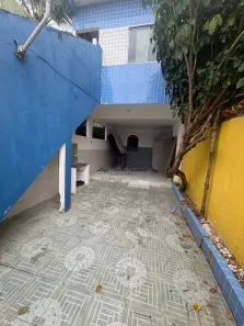 Casa com 2 Quartos para alugar, 65m² no Centro, Lauro de Freitas