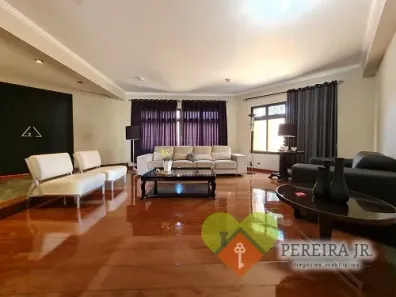 Casa com 5 Quartos à venda, 686m² no Centro, Piracicaba