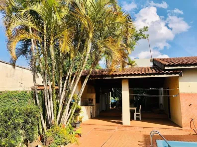 Casa com 4 Quartos à venda, 167m² no Centro, Atibaia