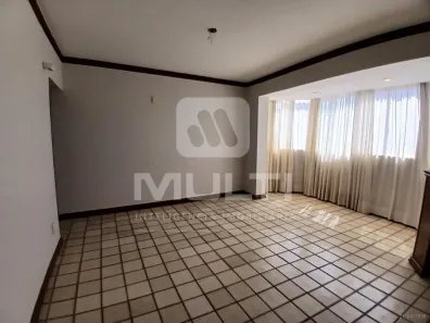 Apartamento com 3 Quartos à venda, 227m² no Fundinho, Uberlândia