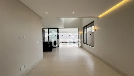 Casa de Condomínio com 4 Quartos à venda, 220m² no Jardins Parma, Senador Canedo