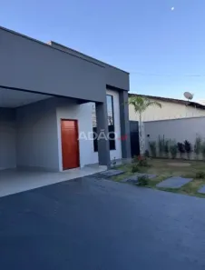 Casa com 3 Quartos à venda, 159m² no Setor Monte Azul, Senador Canedo