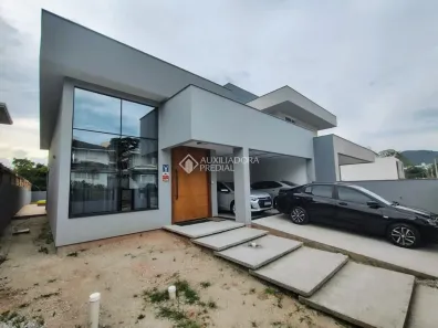 Casa com 4 Quartos à venda, 200m² no Córrego Grande, Florianópolis