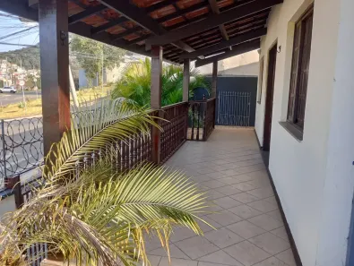 Casa com 3 Quartos para alugar, 160m² no Jardim Maristela, Atibaia