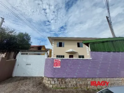 Casa com 2 Quartos para alugar, 78m² no Madri, Palhoça
