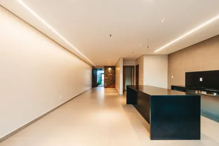 Sobrado com 3 Quartos à venda, 217m² no Jardim América, Goiânia