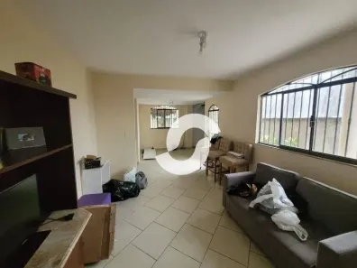 Casa com 4 Quartos à venda, 200m² no Santa Luzia, São Gonçalo