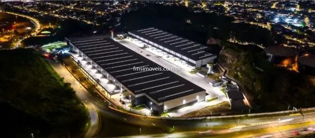 Galpão/Depósito/Armazém para alugar, 1320m² no Vila Carmosina, São Paulo