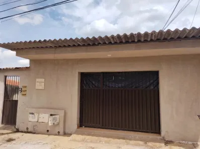 Casa com 3 Quartos à venda, 290m² no Vila Nossa Senhora Aparecida, Goiânia