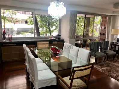 Apartamento com 3 Quartos à venda, 240m² no Santa Cecília, São Paulo