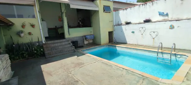 Casa com 3 Quartos à venda, 239m² no Jardim São Jorge, Pedreira