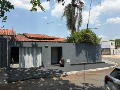 Casa com 3 Quartos à venda, 278m² no Jardim América, Goiânia
