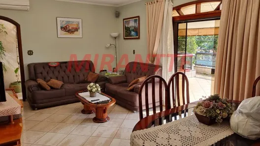 Sobrado com 3 Quartos à venda, 180m² no Bortolândia, São Paulo