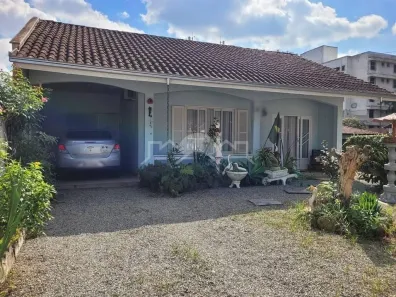 Casa com 2 Quartos à venda, 130m² no Saguaçu, Joinville