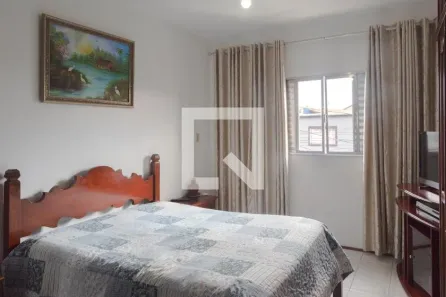 Casa com 3 Quartos para alugar, 262m² no Parque Continental I, Guarulhos