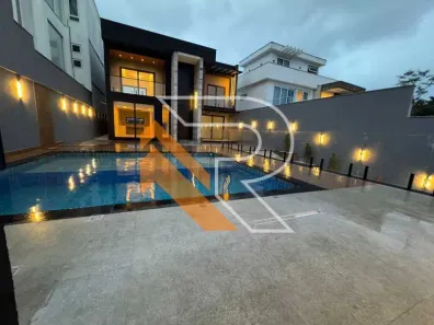 Casa com 4 Quartos à venda, 360m² no Camboinhas, Niterói