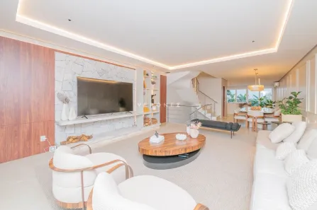 Casa com 3 Quartos à venda, 281m² no Chácara das Pedras, Porto Alegre