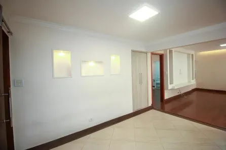 Casa com 5 Quartos para venda ou aluguel, 200m² no Jardim Stella, Santo André