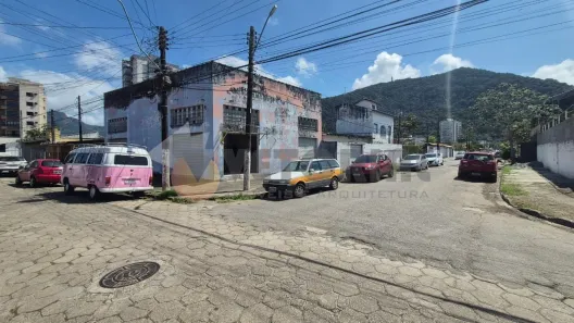 Galpão/Depósito/Armazém para alugar, 130m² no Sumaré, Caraguatatuba