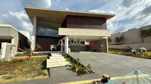 Sobrado com 5 Quartos à venda, 449m² no Jardins Itália, Goiânia