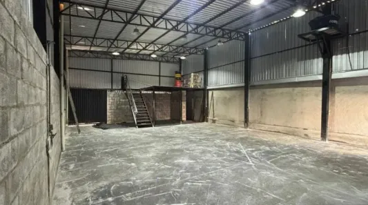 Galpão/Depósito/Armazém para alugar, 160m² no Cidade Alta, Cuiabá