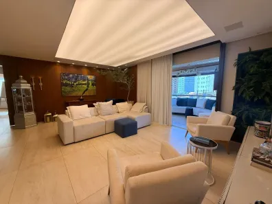 Apartamento com 3 Quartos à venda, 208m² no Fundinho, Uberlândia