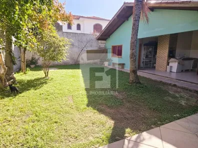 Casa com 3 Quartos à venda, 170m² no Balneário, Florianópolis