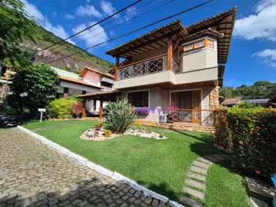 Casa de Condomínio com 4 Quartos à venda, 340m² no Itacoatiara, Niterói