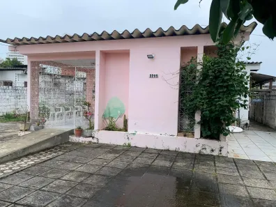 Casa com 3 Quartos à venda, 165m² no Ponta Negra, Natal