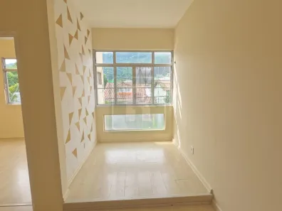 Apartamento com 2 Quartos para alugar, 70m² no São Francisco, Niterói