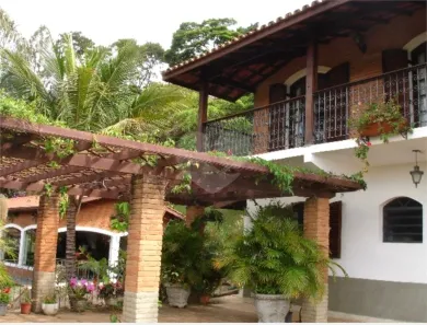 Fazenda/Sítio com 6 Quartos à venda, 340m² no Centro, Serra Negra
